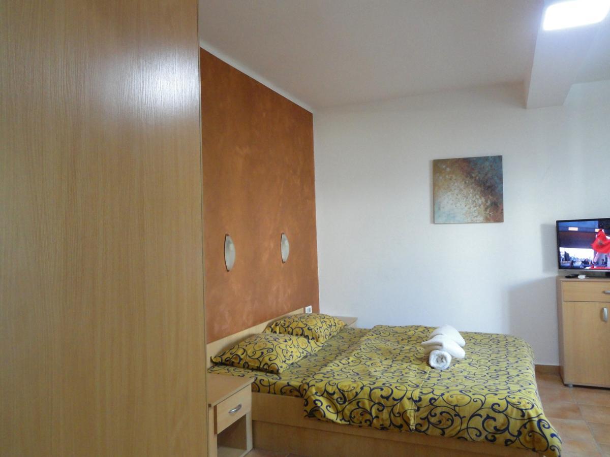 Apartments Mare Budva Dış mekan fotoğraf