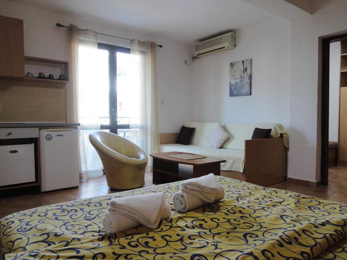 Apartments Mare Budva Oda fotoğraf