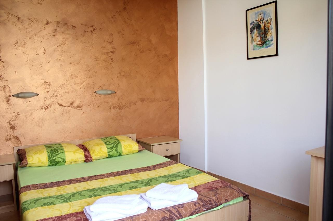 Apartments Mare Budva Oda fotoğraf