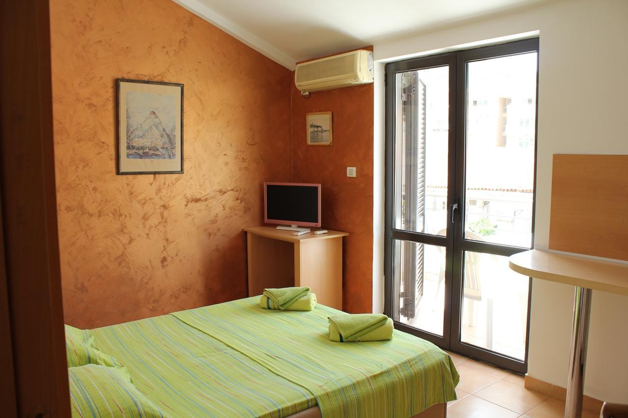 Apartments Mare Budva Oda fotoğraf